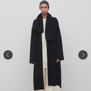Wanted: The Row Ghali Coat in red or black size XS or Small